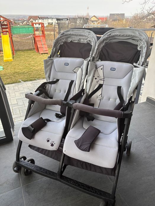 Carucior gemeni de vanzare Chico Ohlala