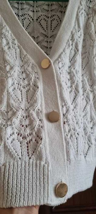 Cardigan superb cu nasturi aurii