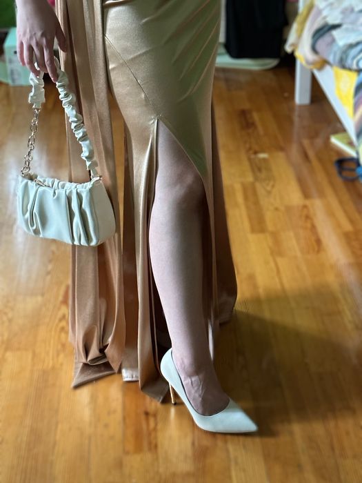 Вечернее платье длинное в пол