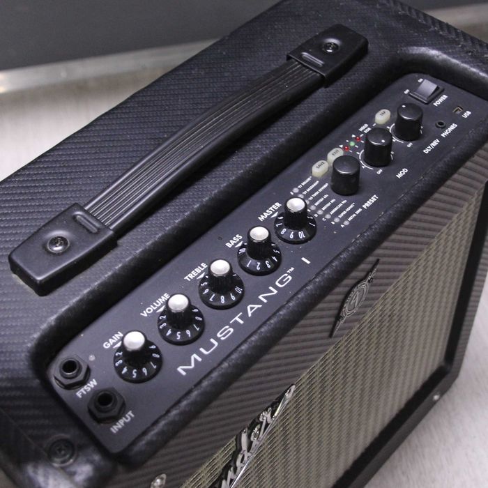 Chitara electrica & Amplificator Fender -GARANTIE- Amanet FRESH Galati