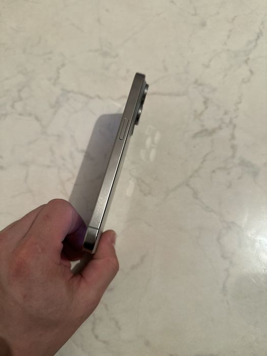 iPhone 15 pro продам