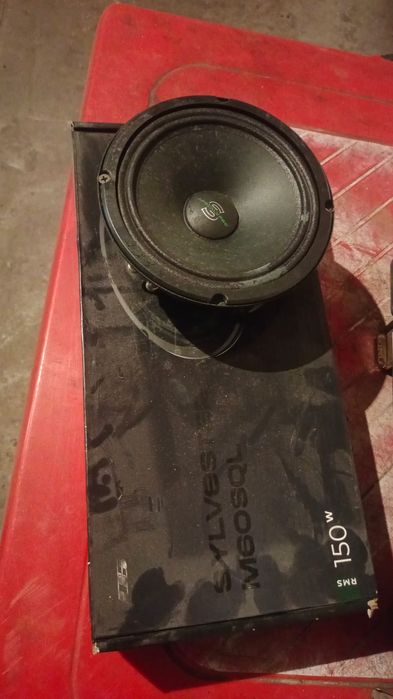 Продам колонки в машину