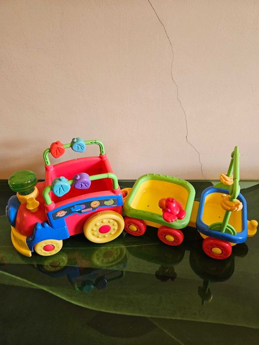 Бебешки играчки Chicco и Fisher-Price