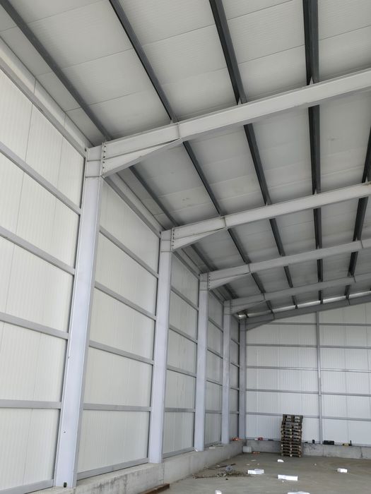 Vand sau schimb structuri metalice cu auto