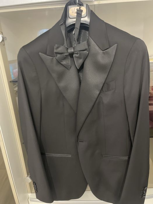 Costum de mire Viggo cu doua camasi si papion