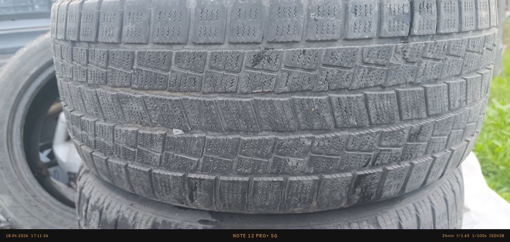 Шины 225/50/17 3 штуки