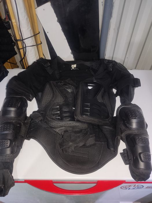 Мото скутер  кийими сотилади срочна арзон