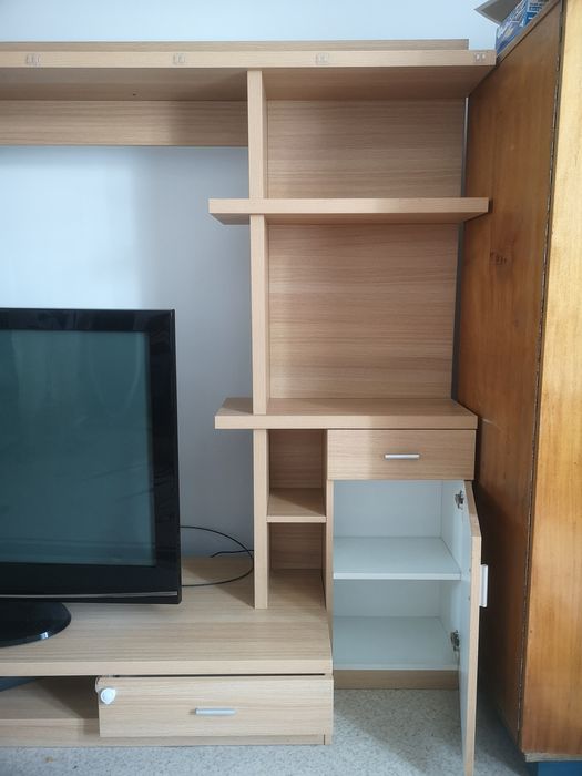 Шикарный шкаф в идеальном состоянии