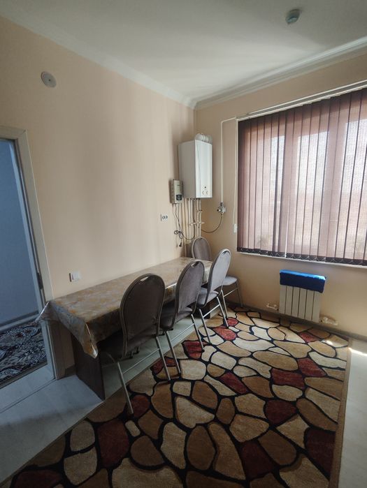 Сдам квартиру 16/4, 3 комнаты, мелирована с условиями.