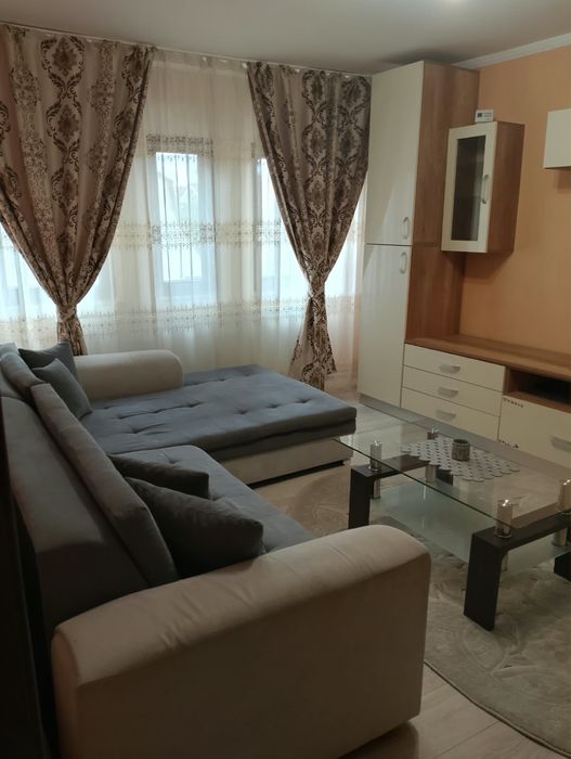 Apartament cu 2 camere de inchiriat