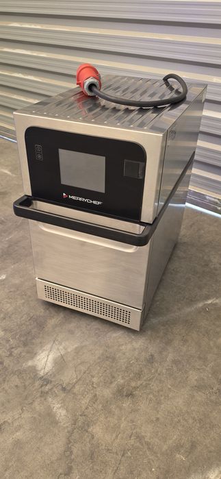 Cuptor cu gătire accelerata Merrychef Eikon 2S
