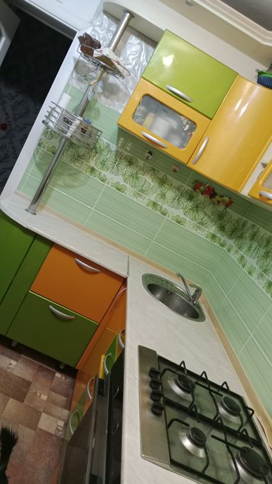 Продаю кухонный гарнитур