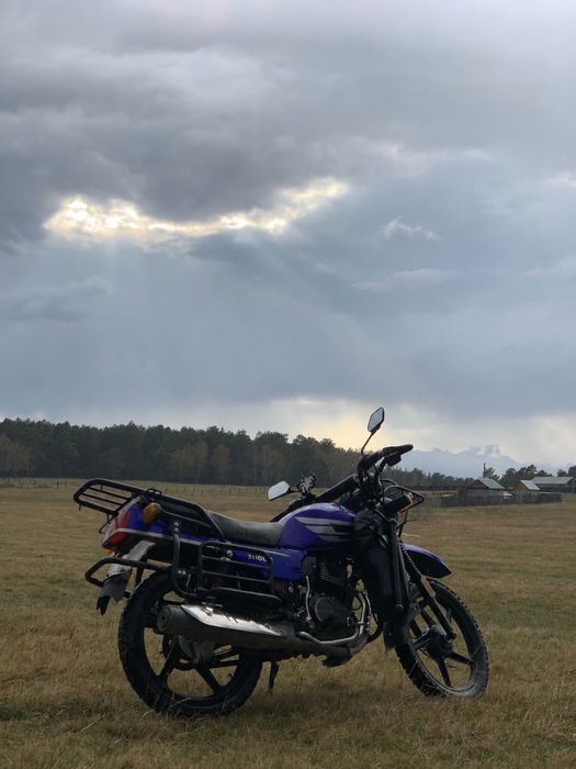 Продам мотоцикл 200кубов