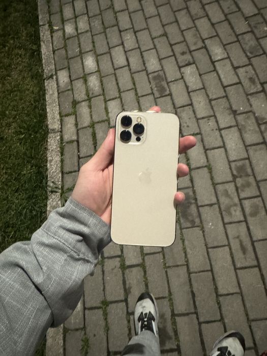 Iphone 12 pro Max 256 gold