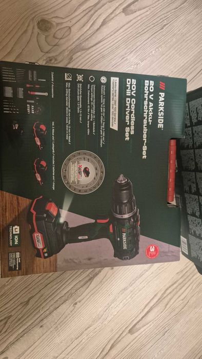 НОВА Parkside 20V акумулаторна бормашина с 2 батерии,зарядно,аксесоари