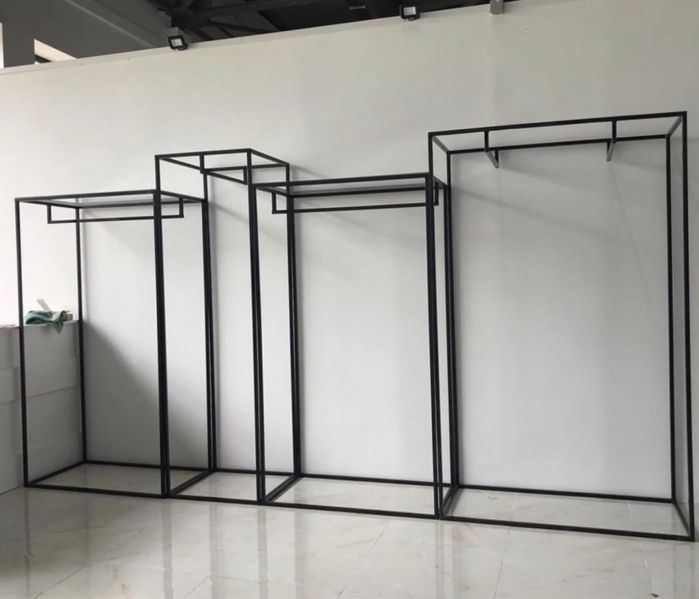 Торговое оборудование, рейл, стеллаж, стойки, вешала, примерочные