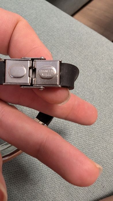 Мъжка гривна силикон/ неръждаема стомана