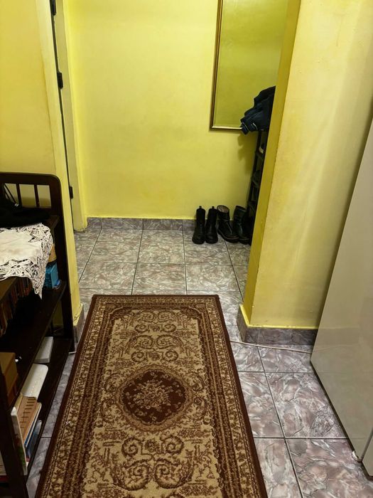 Vand apartament 3 camere decomandat,zona casa de cultura