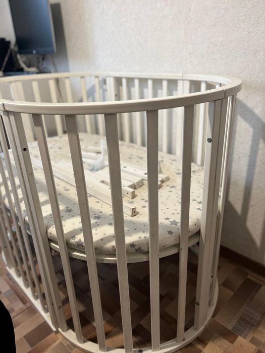 Продам детскую кроватку 5 в 1