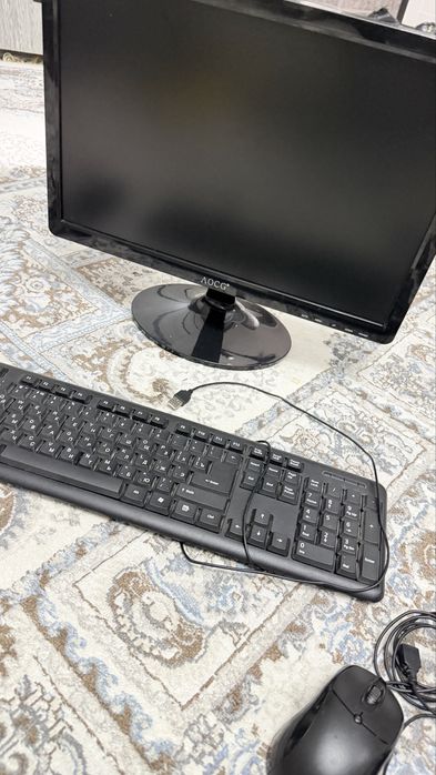 Продаю монитор компьтера