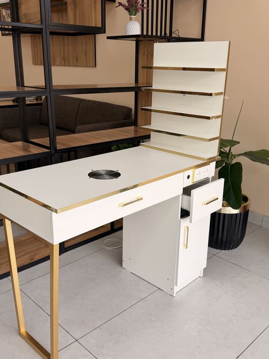 Manikyur stol plisos bilan birga