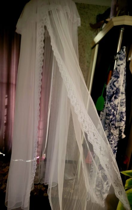 Бандахил на любую децкую кроватку в отличном состоянии