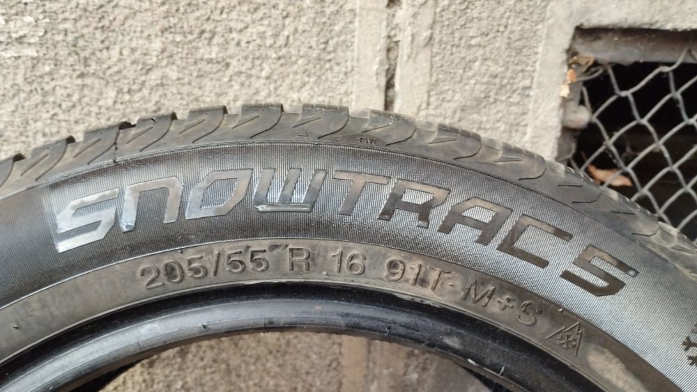 Продавам зимни гуми 205 55 16