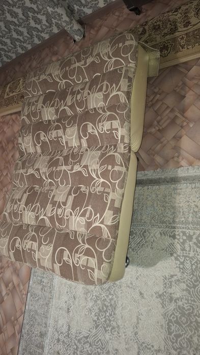 Продам кушетка+кресло