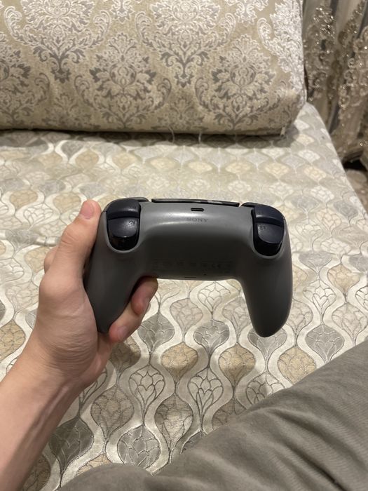 Джойстик от плейстейшен 5