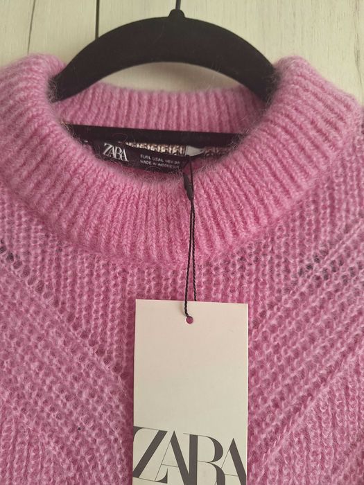 ZARA Д.пуловер, нов, 100%вълна, L