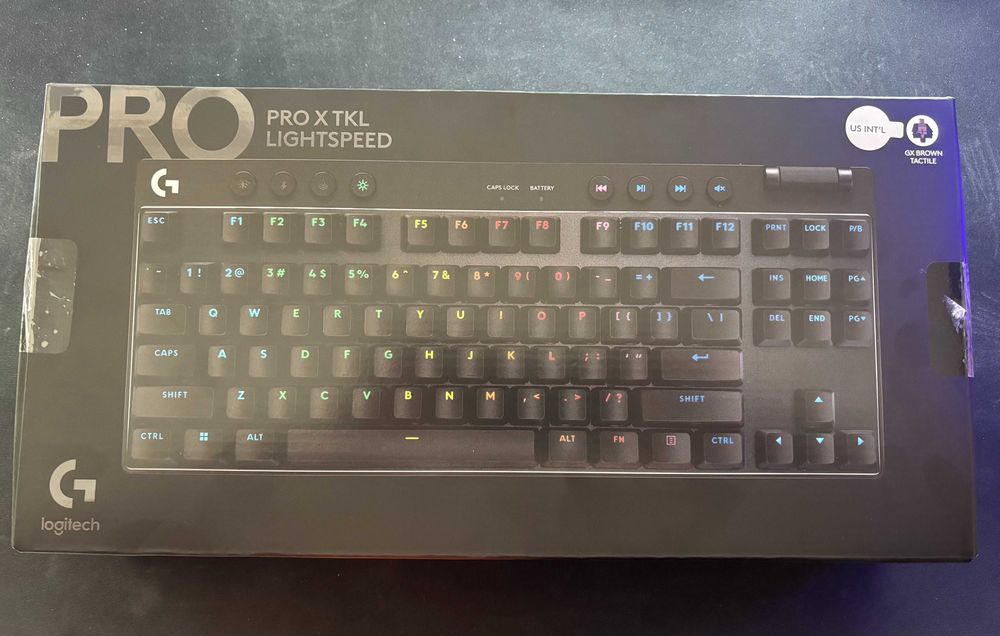 НОВА! Гейминг клавиатура Logitech G Pro X TKL Lightspeed