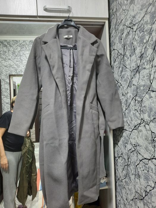 Продам новое пальто из шерсти