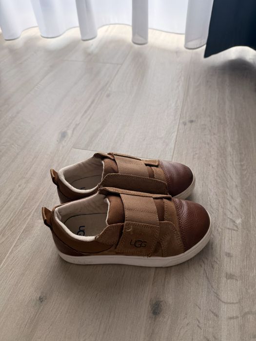 Adidași copii UGG piele maro mărimea 31 – stare foarte bună