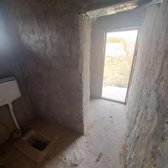 Ховли участка сотилади