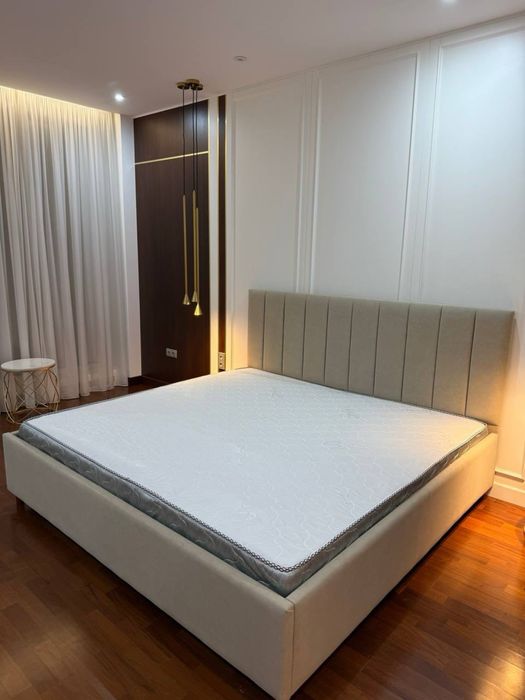 Кровать двухспальная