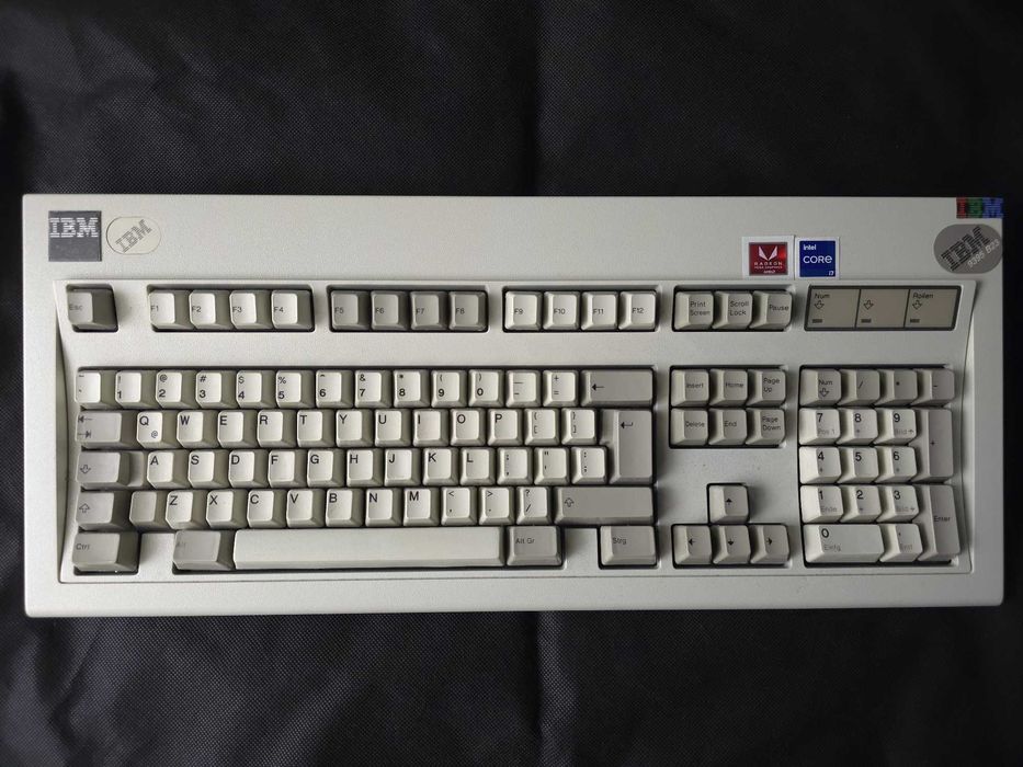 IBM Model F/M клавиатури
