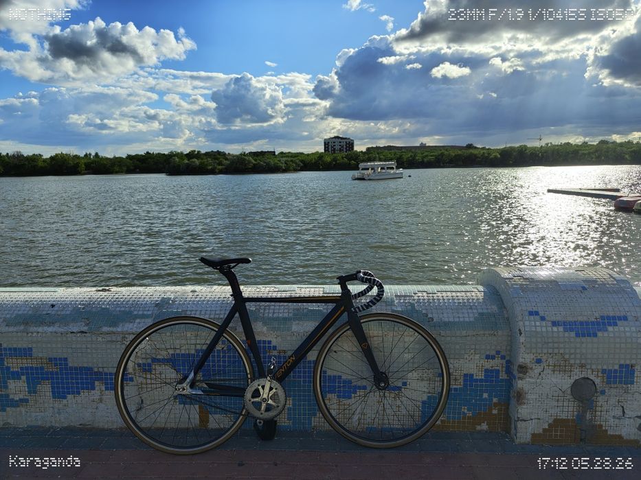 Фикс, fixed gear велосипед Aventon Diamond