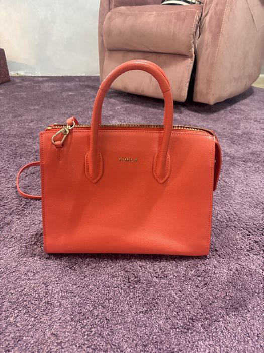Прасковена чанта furla