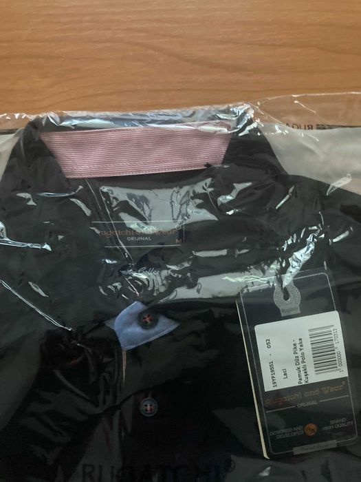 Tricou cu guler tip polo