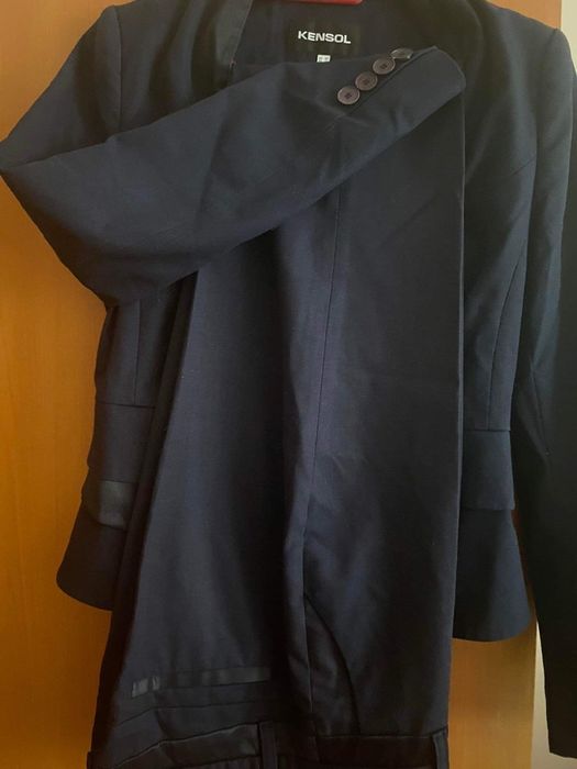 дамски женски костюм номер 42 тъмно син комплект на Кенсол Kensol
