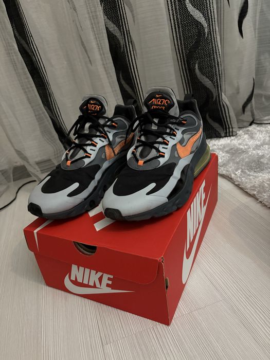 Nike Air Max 270 React