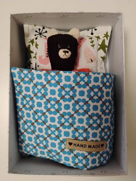 Детска играчка мече в кутия