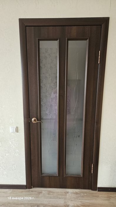 Двери б/у продам