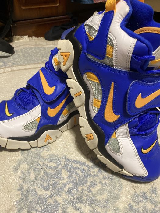 Продам оригинальные кроссовки найк