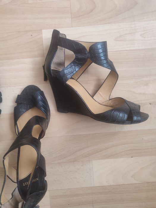 Женская обувь летняя