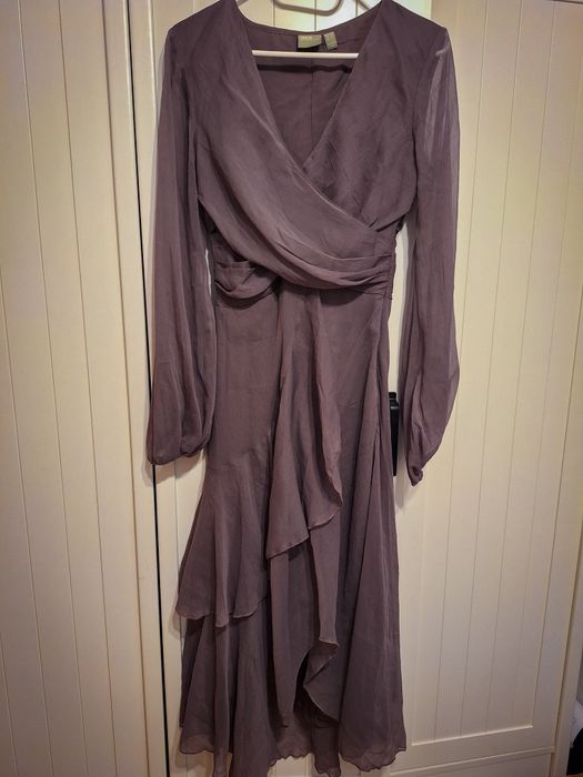 Рокля Asos в цвят пепел от рози