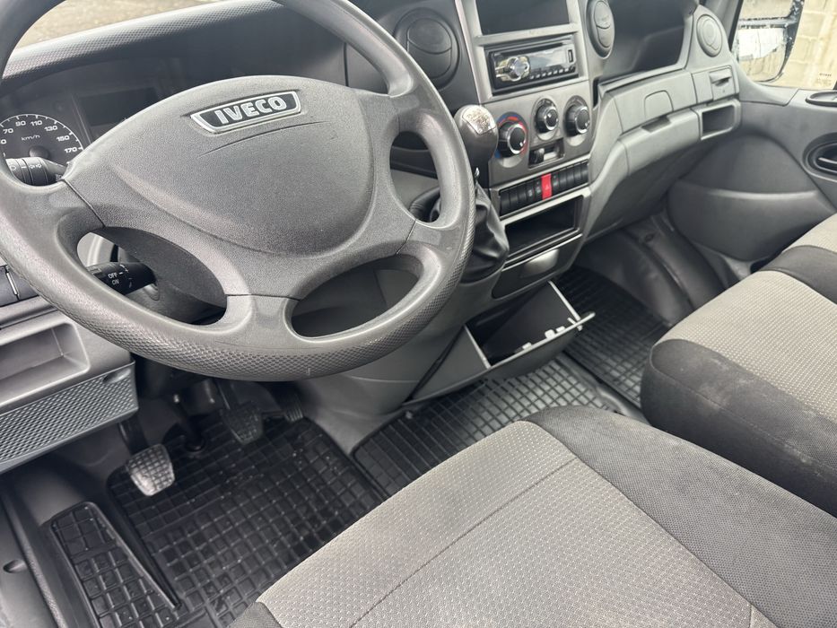 Iveco 35.15 badculabil pe 3 parti