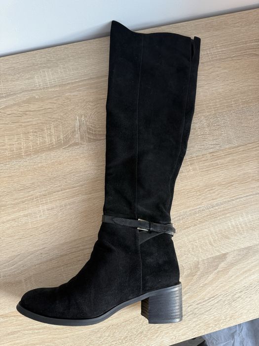 Продам зимние сапоги от фирмы Basconi