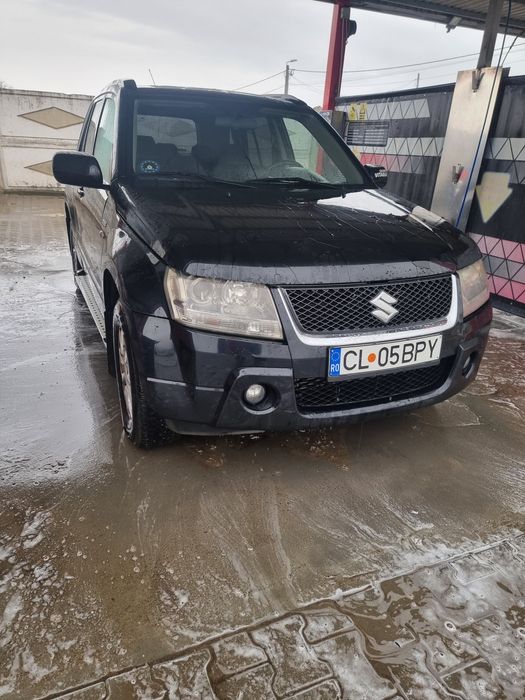 Vând suzuki grand vitara