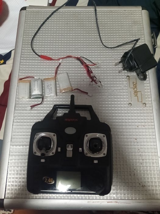 Продам Квадрокоптер syma x5c